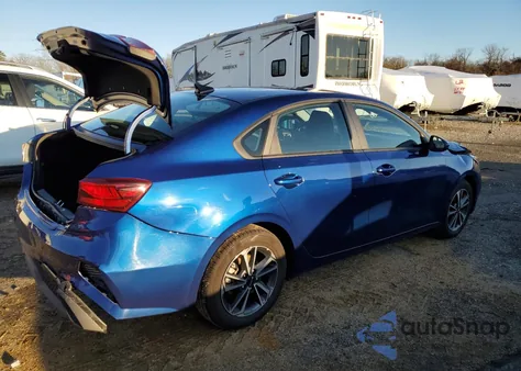 2024 Kia Forte Lx z USA, uszkodzony, nr VIN 3KPF24AD5RE785164